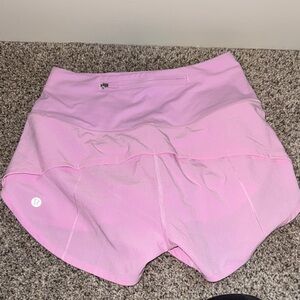lululemon athletica size 2, 2.5 in HR speed ups- vita pink